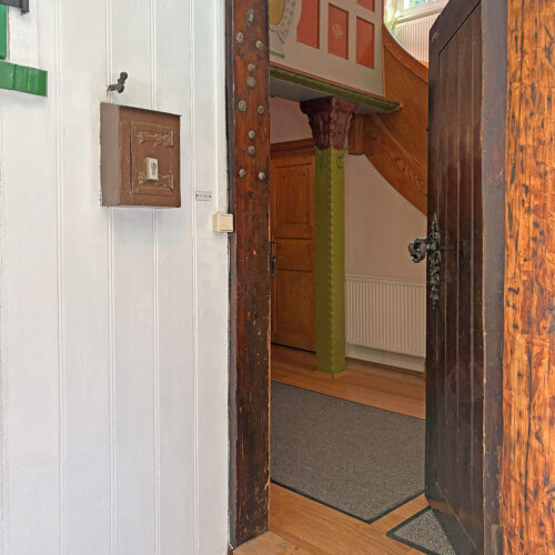Eingangstür Haus Felsentraum
