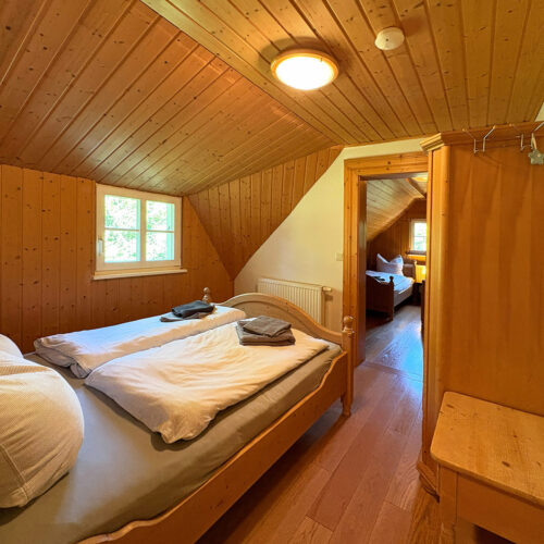Schlafzimmer (1 x Doppelbett) - Obergeschoss
